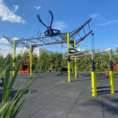 Body & Soul Neumünster : Unser Outdoor-Bereich bietet: Hindernisparcours, Outdoor-Kurse, Outdoor-Wellnessbereich, uvm. Jetzt ausprobieren!